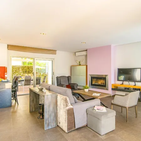 Villa Carolina - Com Piscina Privada E Bbq