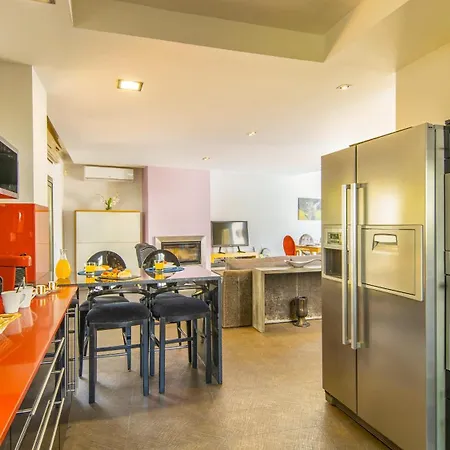 Villa Carolina - Com Piscina Privada E Bbq